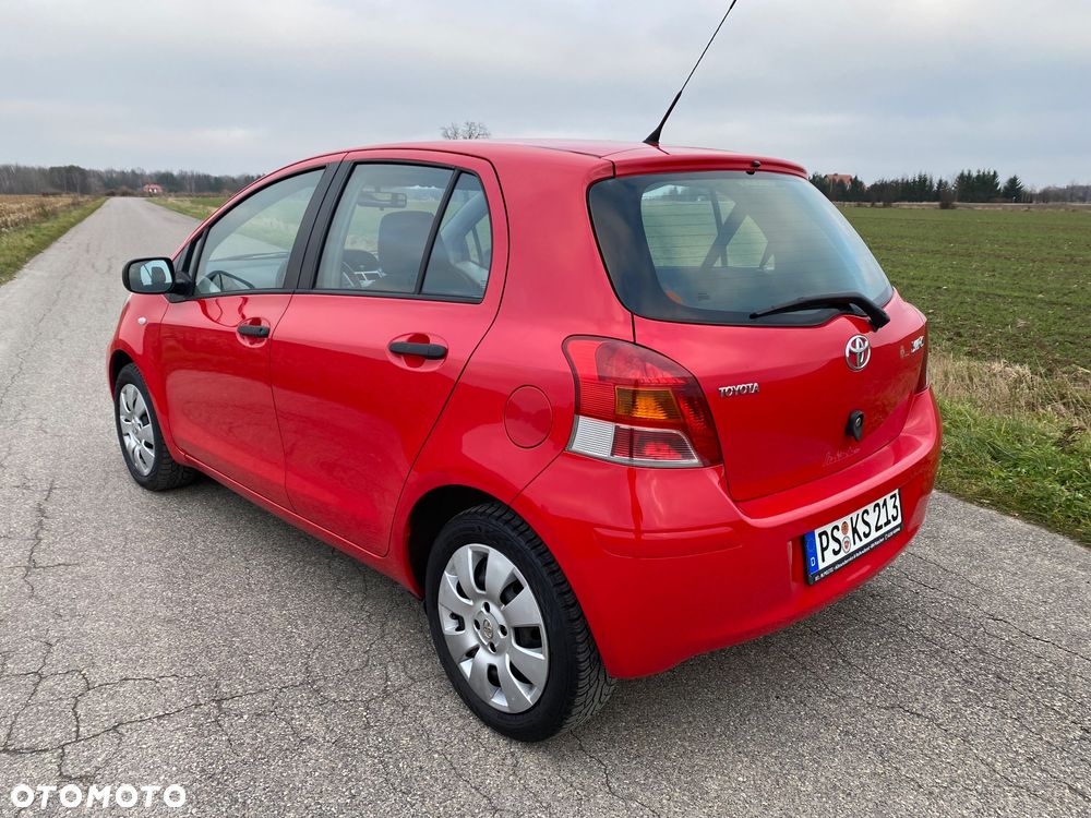Toyota Yaris 1.33 Luna - 8