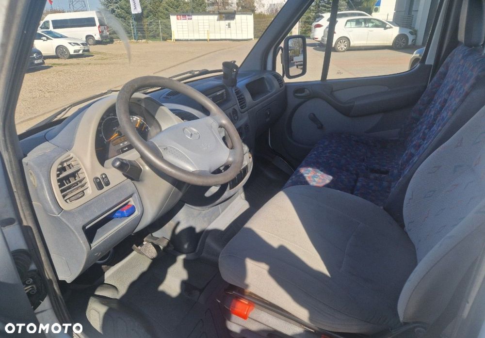 Mercedes-Benz SPRINTER - 10
