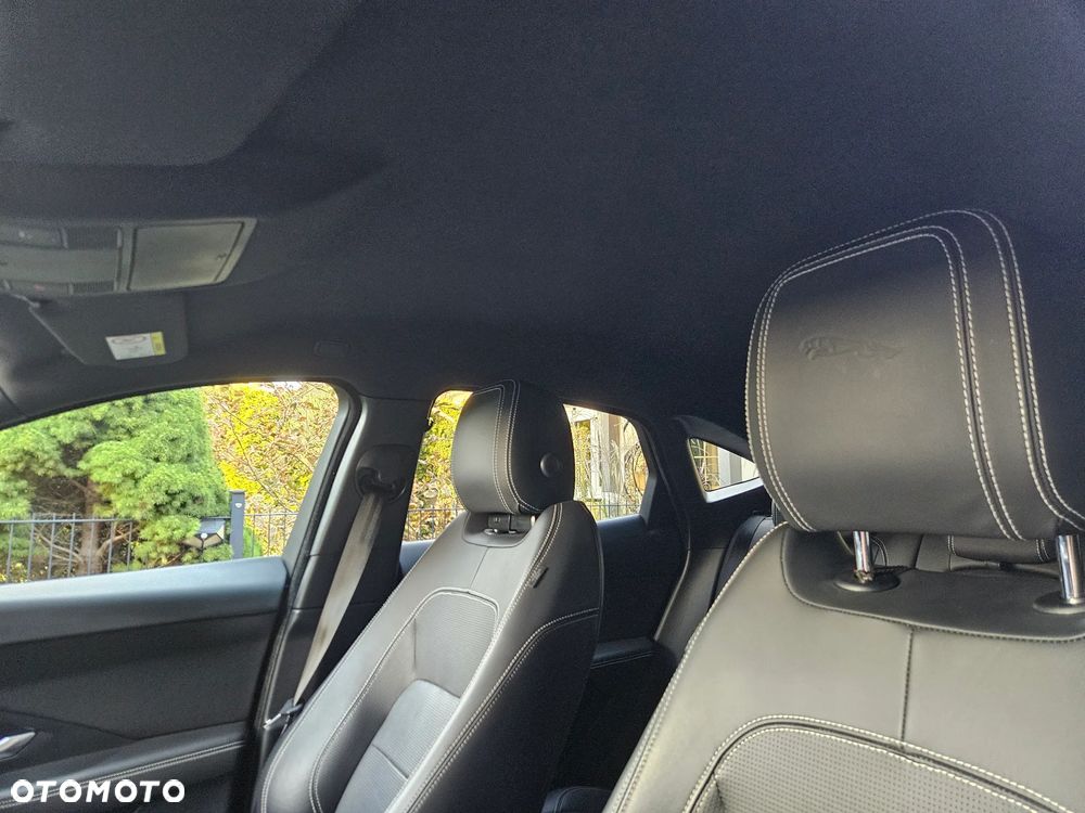 Jaguar E-Pace D240 AWD R-Dynamic SE - 24