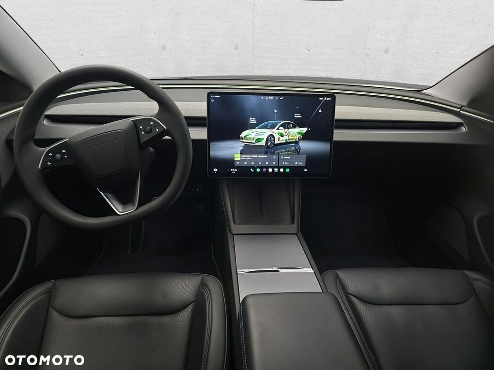 Tesla Model 3 - 9