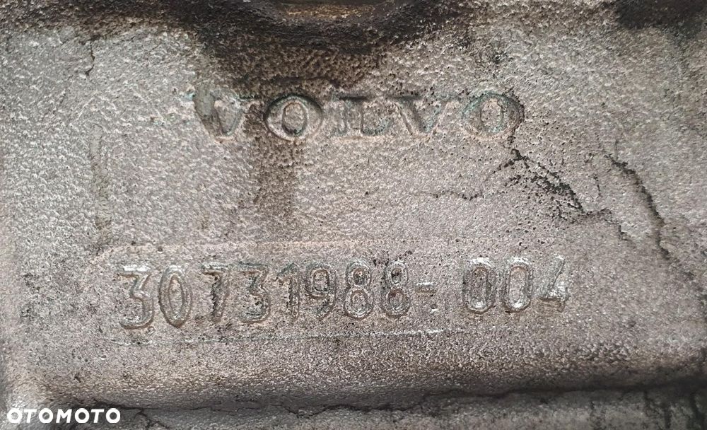 GŁOWICA SILNIKA VOLVO XC90 2.4 D5 30731988 - 13