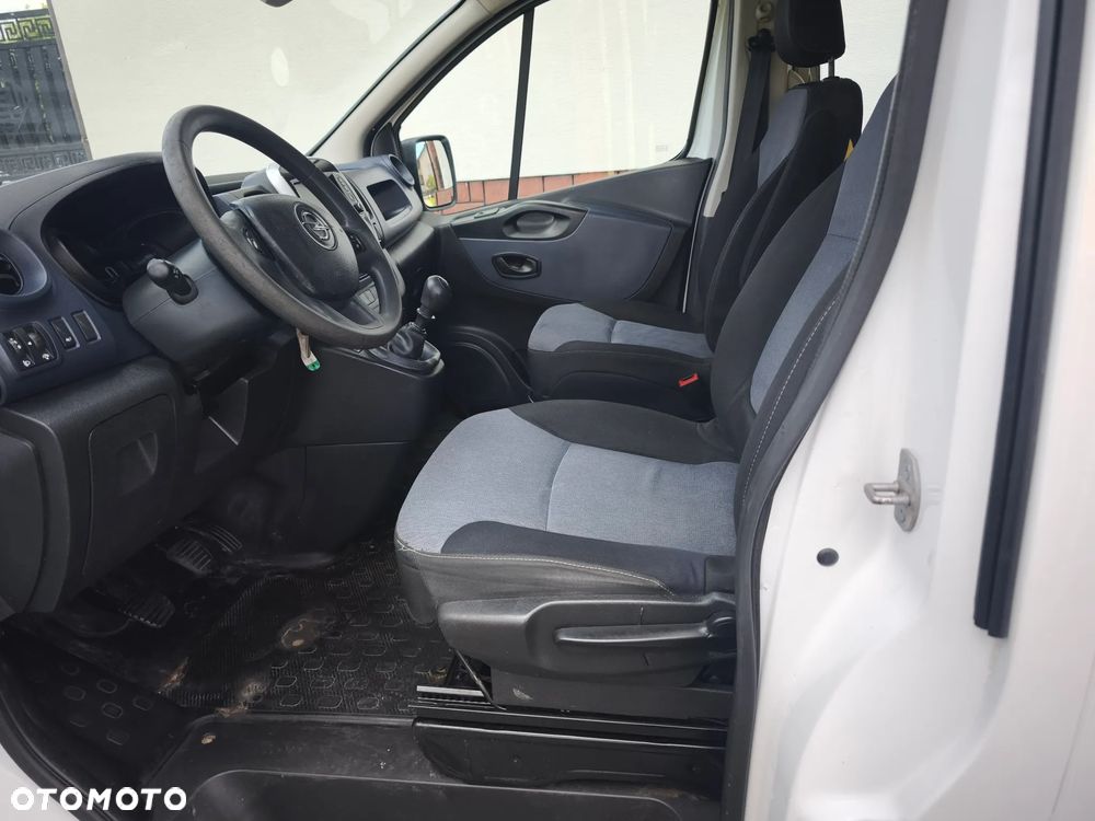 Opel Vivaro - 14