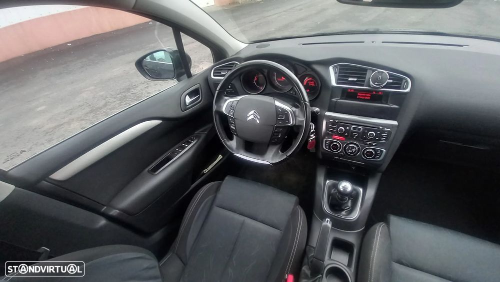 Citroën C4 1.6 HDi Exclusive - 13