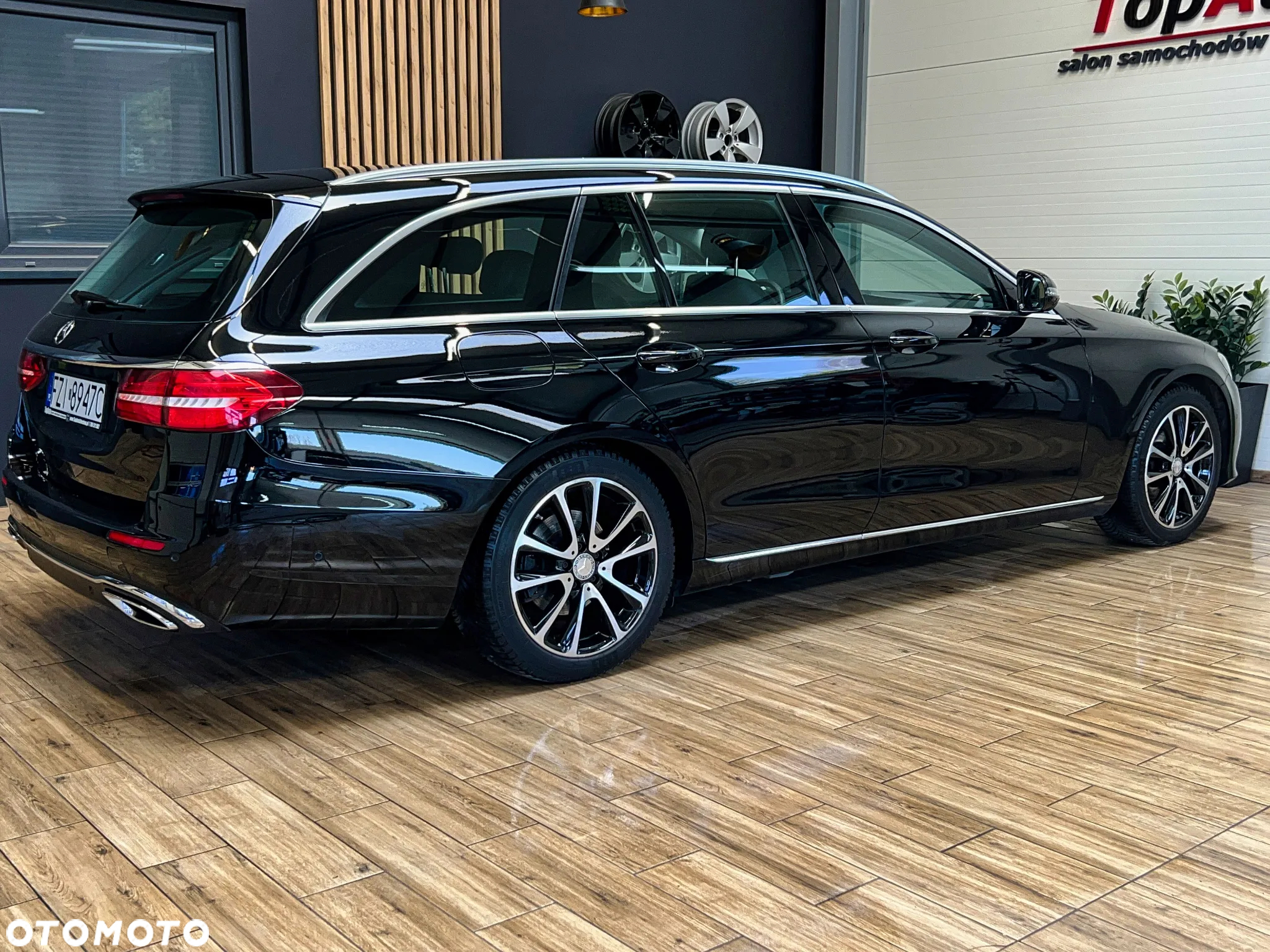 Mercedes-Benz Klasa E 220 d - 6