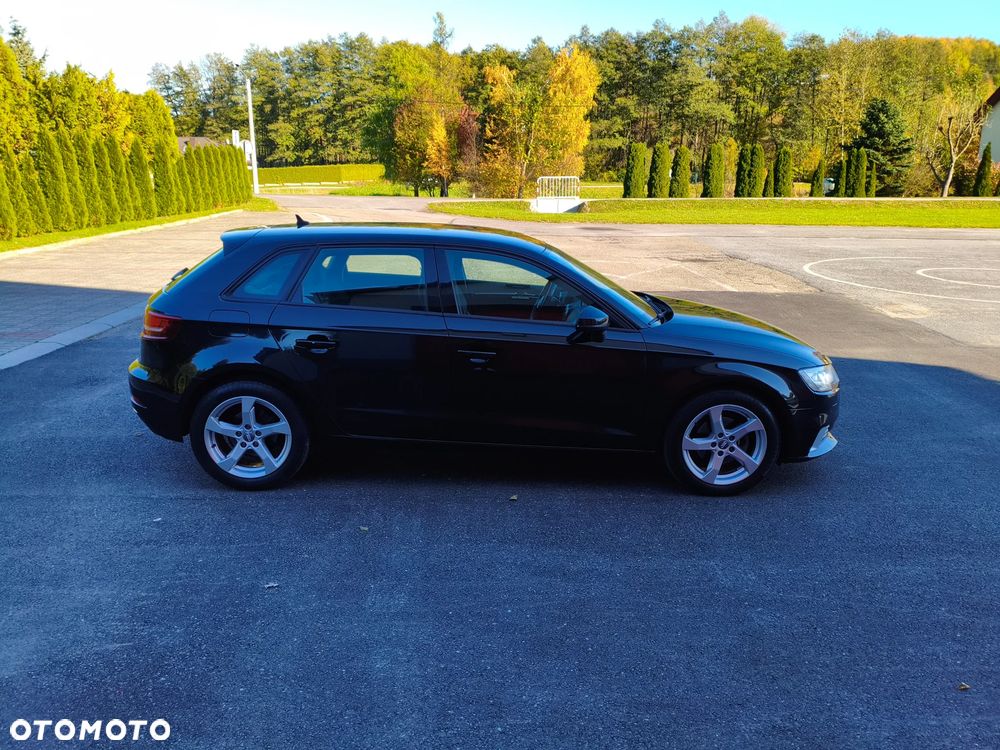 Audi A3 Sportback 1.6 TDI S tronic Attraction - 7