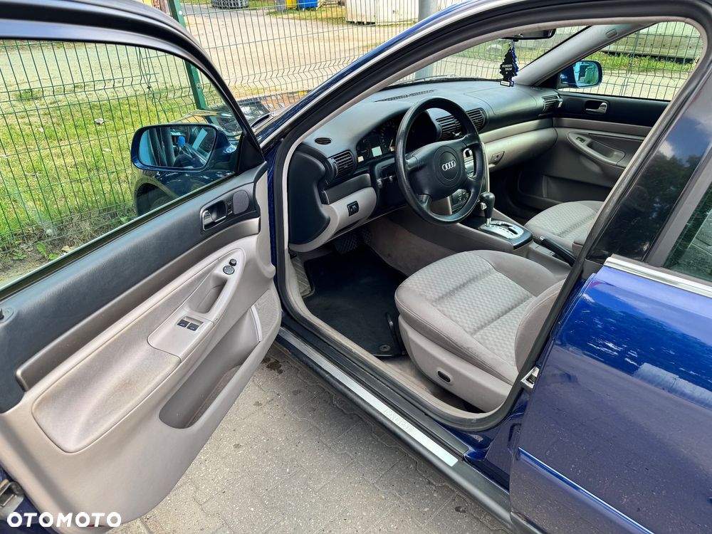 Audi A4 Limousine 2.4 Tiptronic - 14