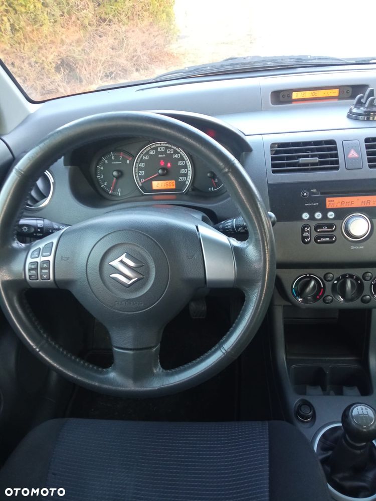 Suzuki Swift 1.3 Comfort dance - 10