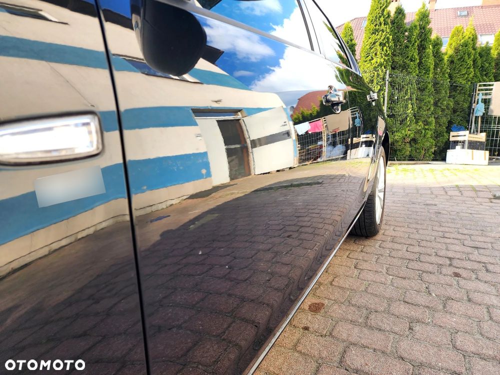 Opel Astra 1.4 Turbo 150 Jahre - 11