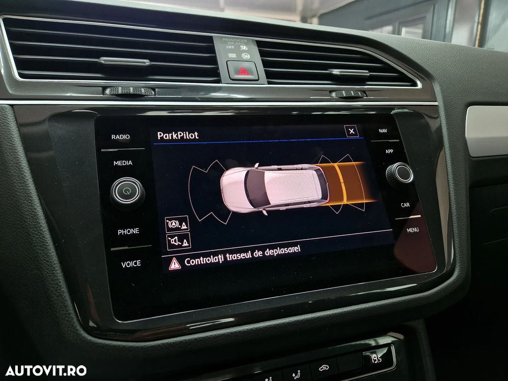 Volkswagen Tiguan 2.0 TDI SCR 4Motion DSG Comfortline - 16