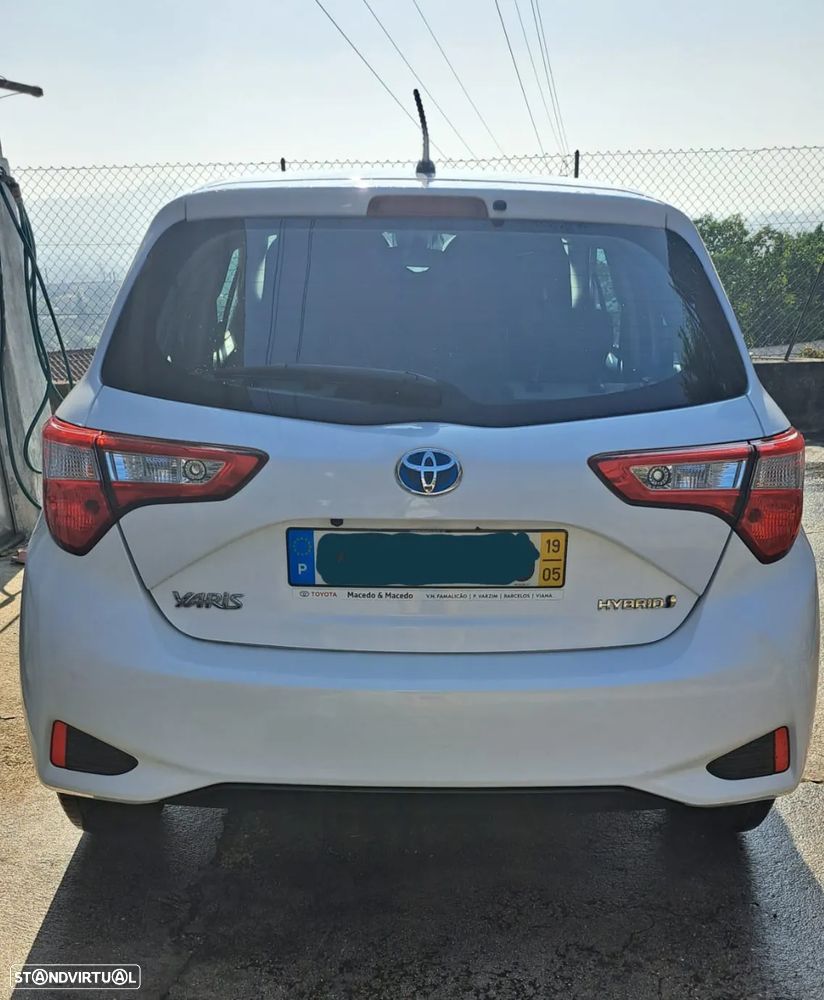 Toyota Yaris 1.5 HSD Exclusive+P.Luxury - 2