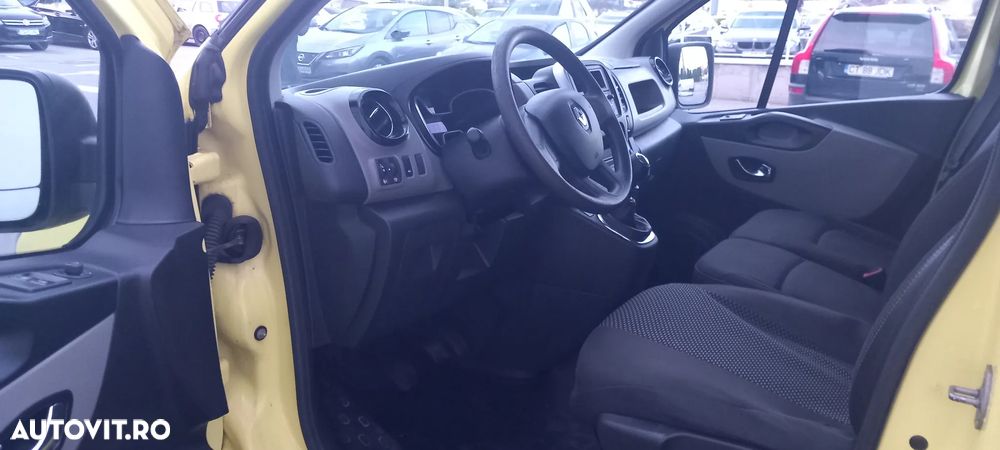 Renault Trafic - 15