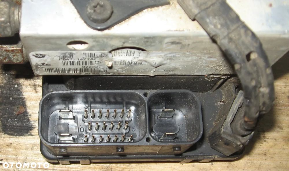ABS sterownik VOYAGER IV CHRYSLER pompa 04686702AC - 3