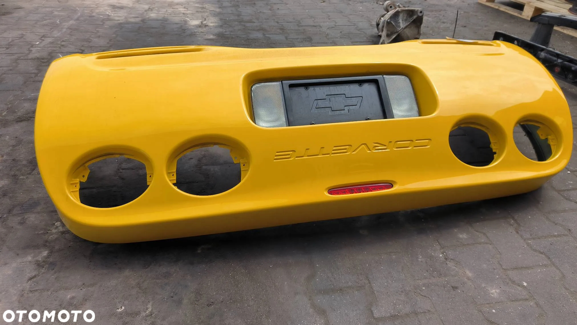 Zderzak tył Chevrolet Corvette C5 Coupe 2003r. Z06 Benzyna 5,7 B - 3