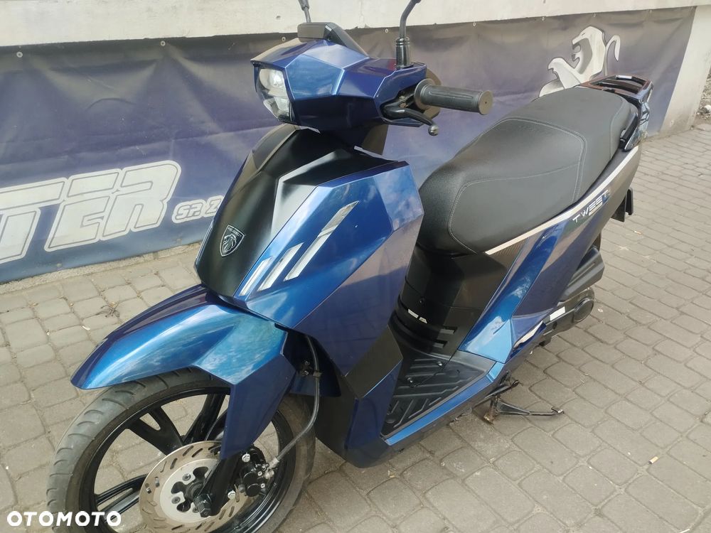 Peugeot Tweet - 6