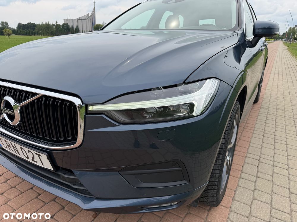 Volvo XC 60 B4 D AWD Momentum Pro - 9