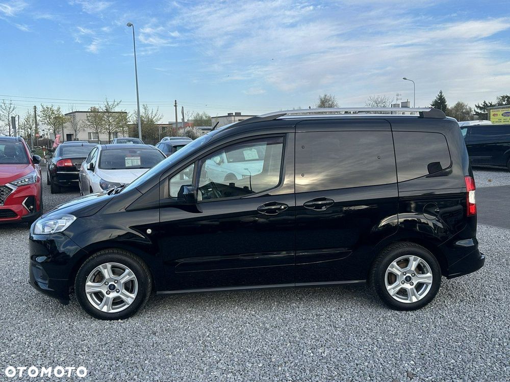 Ford Tourneo Courier - 31