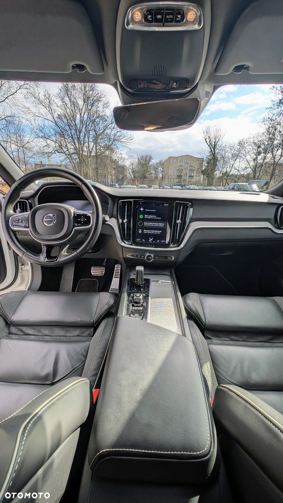 Volvo V60 D4 R-Design - 7