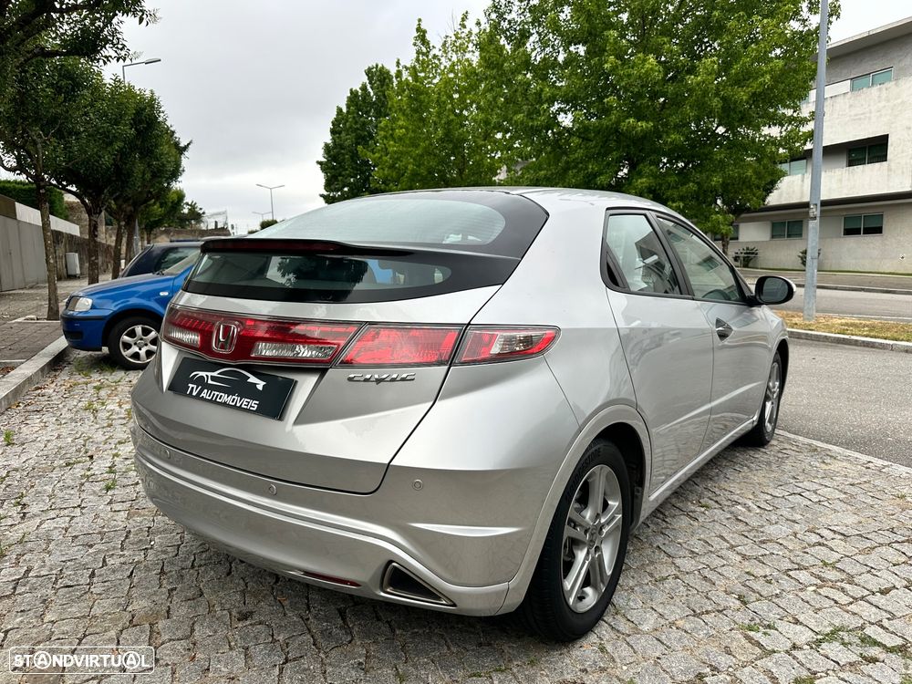 Honda Civic 1.4 i-VTEC Sport Edition - 7