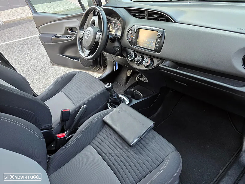 Toyota Yaris 1.0 VVT-i Comfort +PS Style +P.Techno - 15