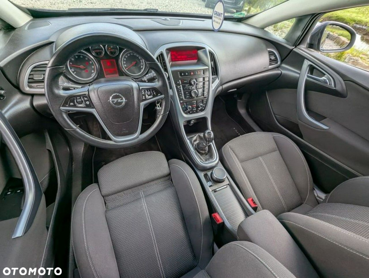 Opel Astra GTC 1.4 Turbo - 14
