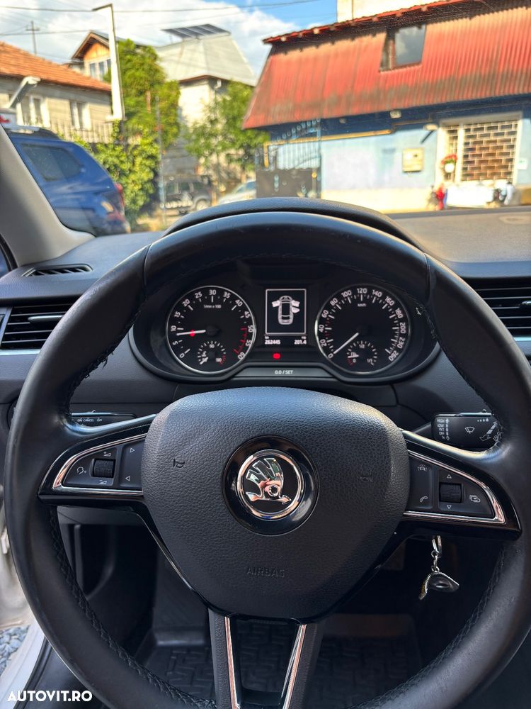 Skoda Octavia 1.6 TDI 4x4 Ambition - 13