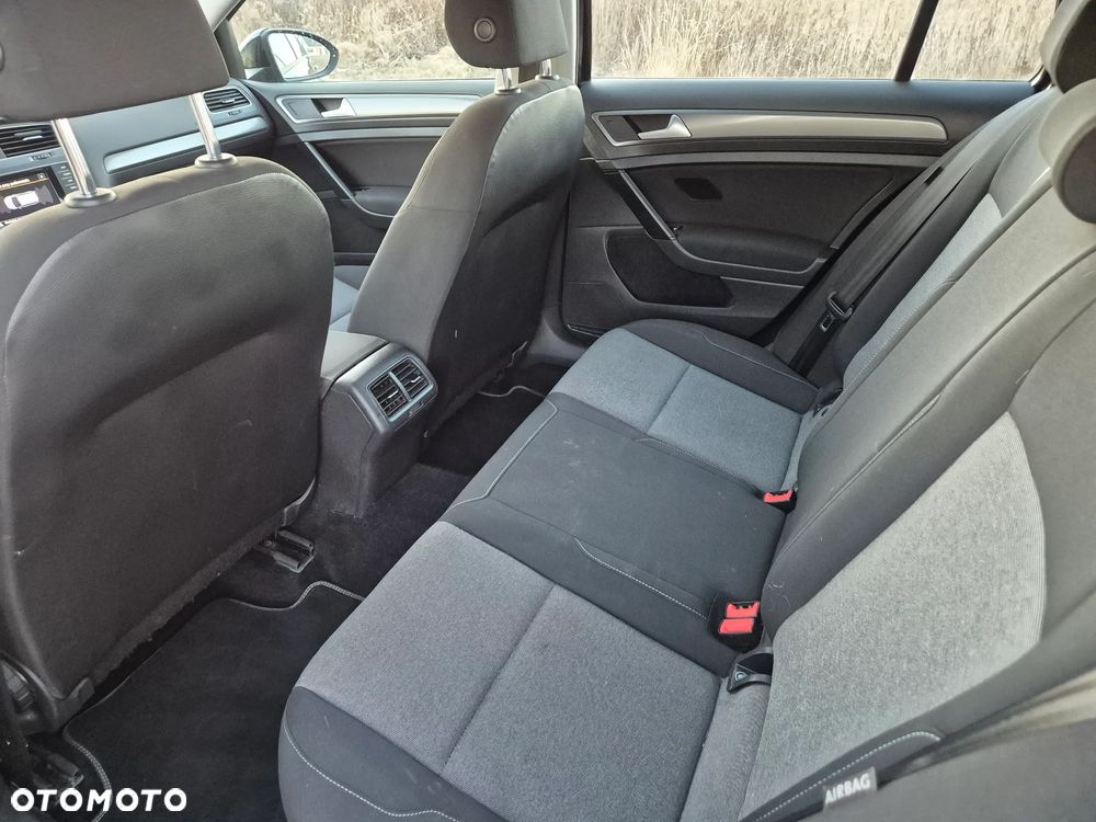 Volkswagen Golf 1.6 BlueTDI Comfortline - 16