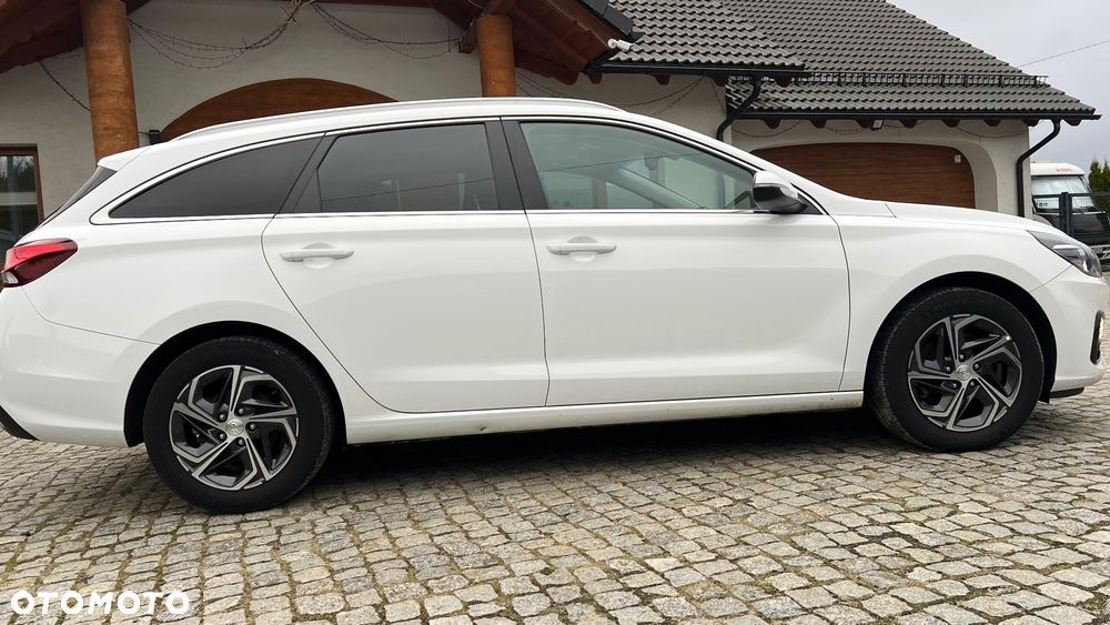 Hyundai i30 1.6 CRDI Prime - 3