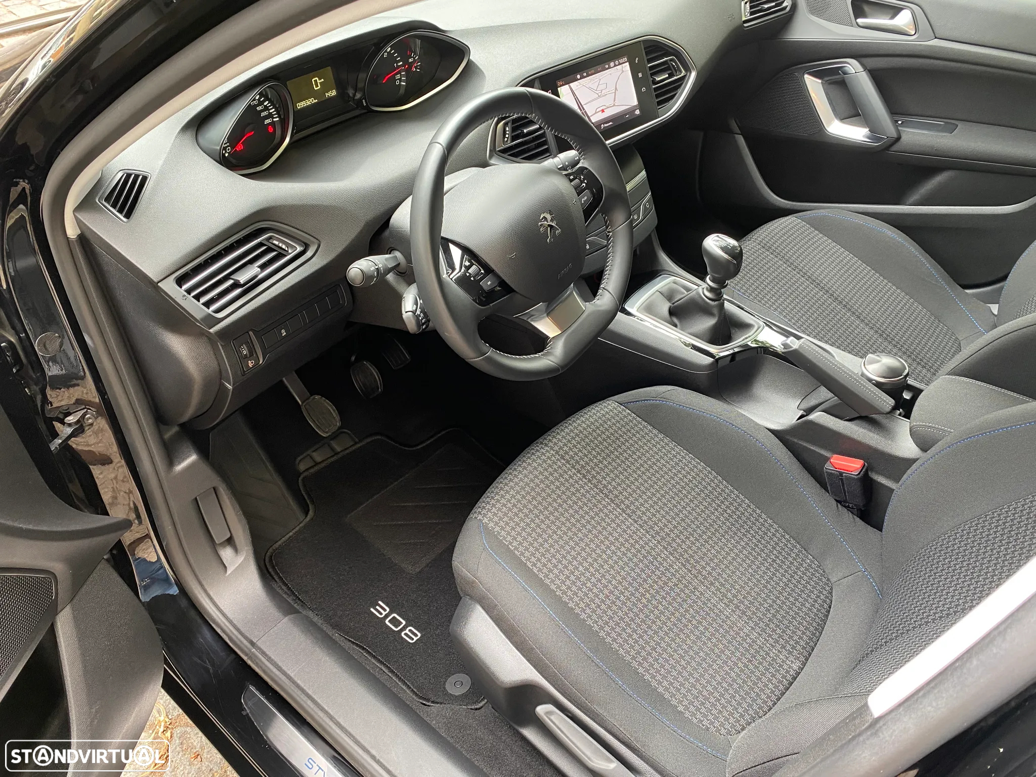 Peugeot 308 SW 1.5 BlueHDi Style - 17