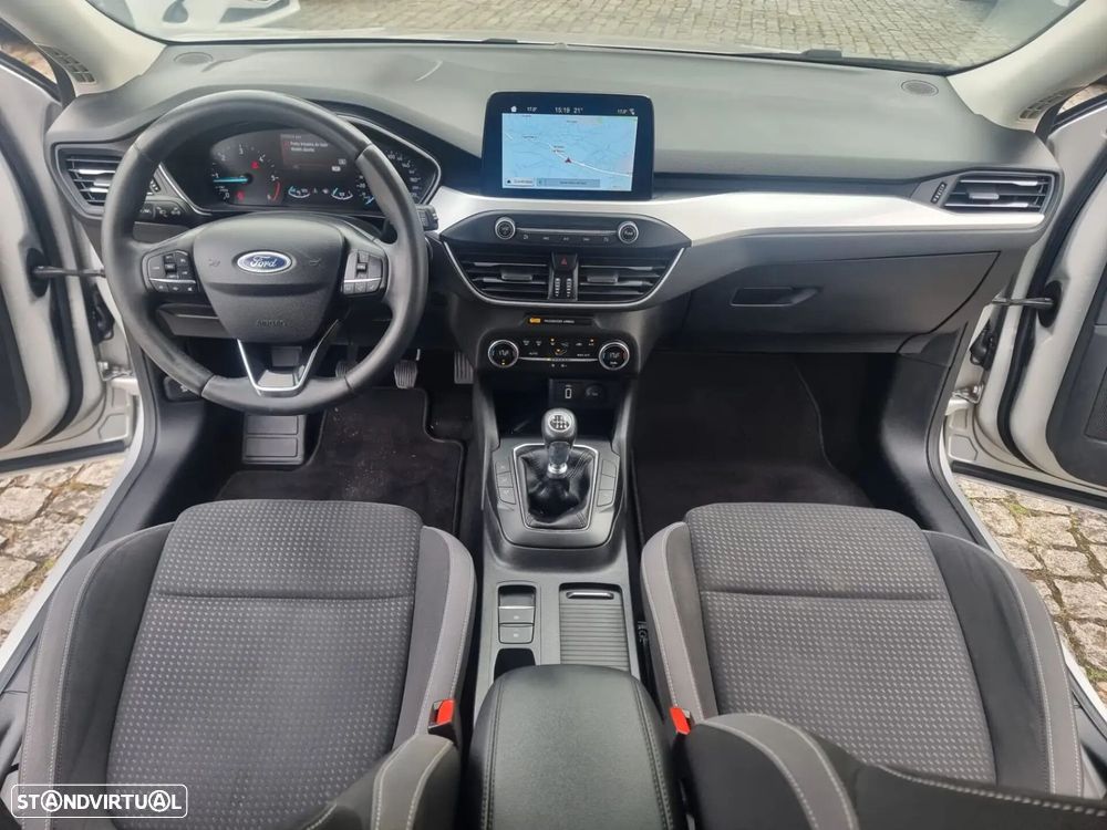 Ford Focus SW - 7