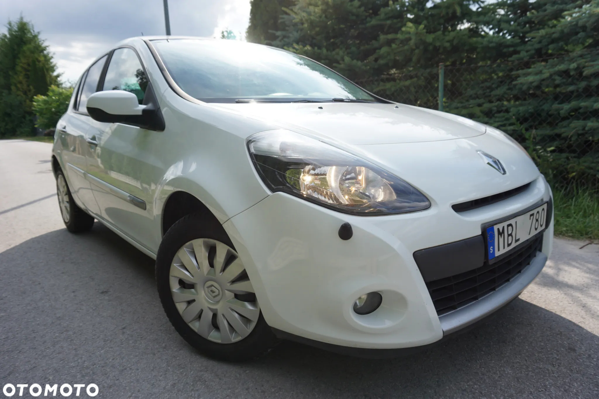 Renault Clio 1.2 16V 75 Expression - 12