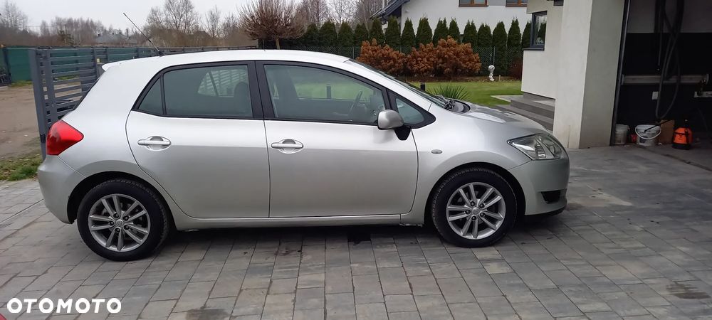 Toyota Auris 1.6 VVT-i Sol - 5