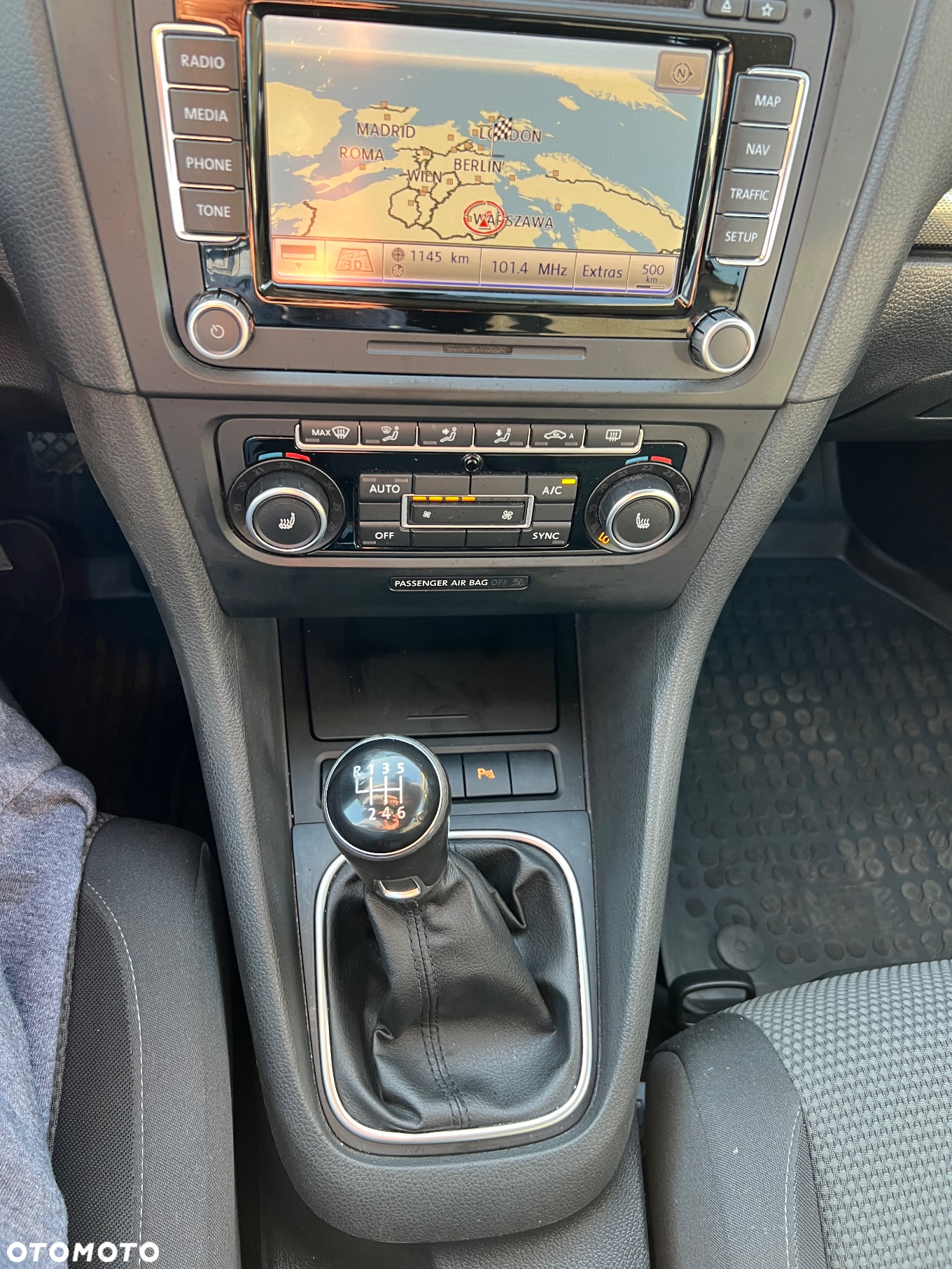 Volkswagen Golf 2.0 TDI DPF Highline - 8