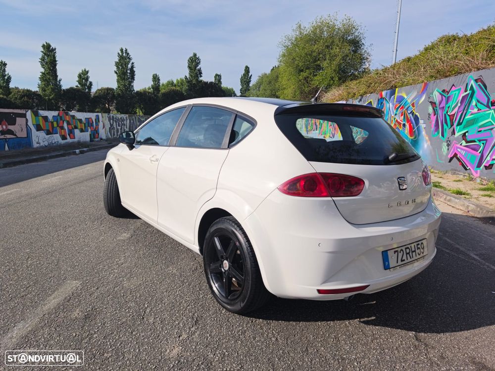 SEAT Leon 1.6 TDI DPF E-Ecomotive Reference Copa - 7