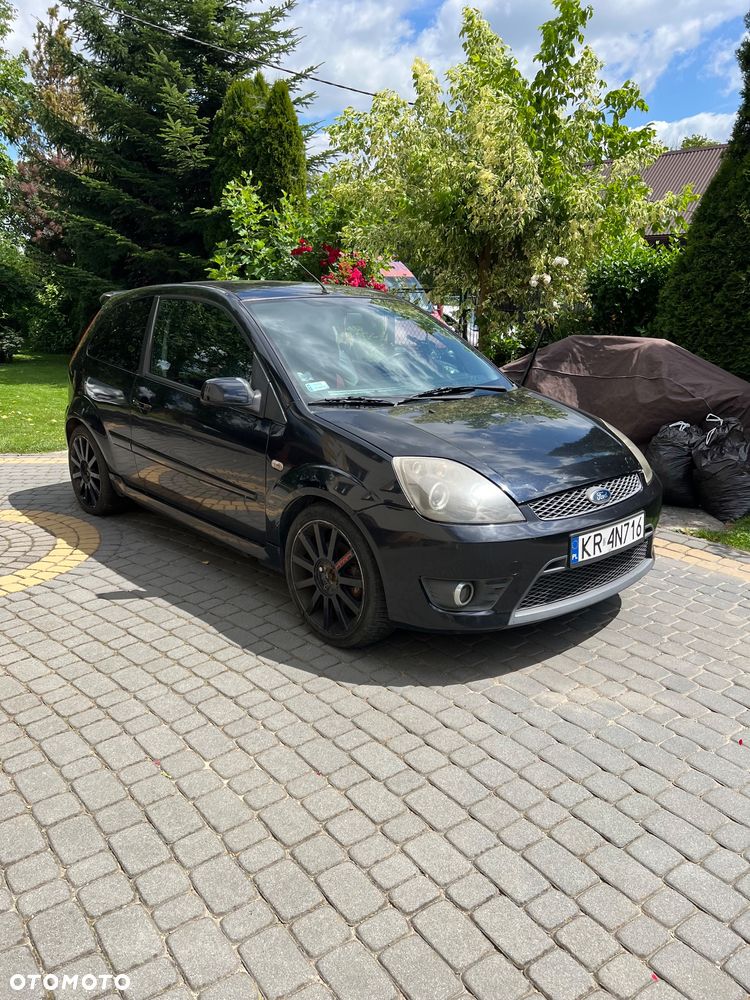 Ford Fiesta - 2
