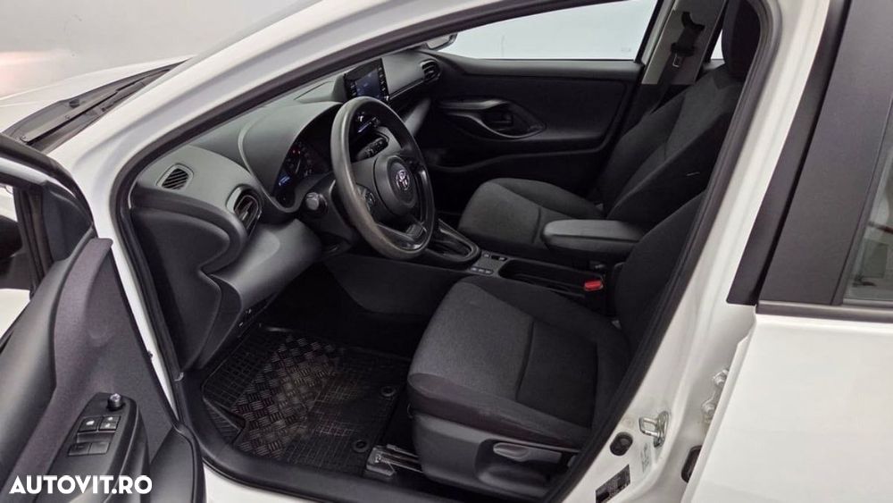Toyota Yaris 1.5 VVT-i HSD Active - 21