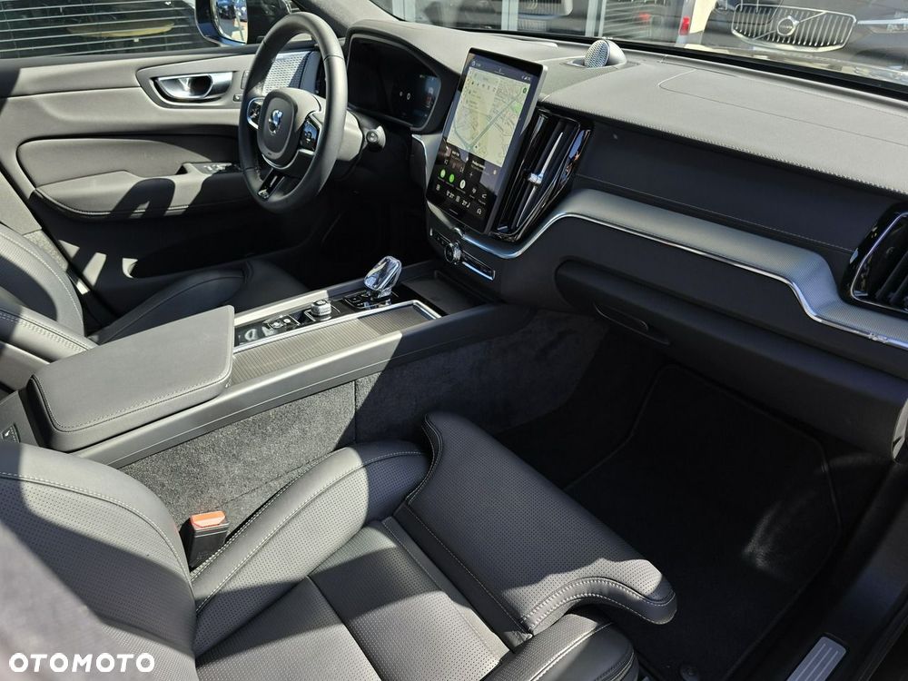 Volvo XC 60 T8 AWD Ultra Black Edition - 13