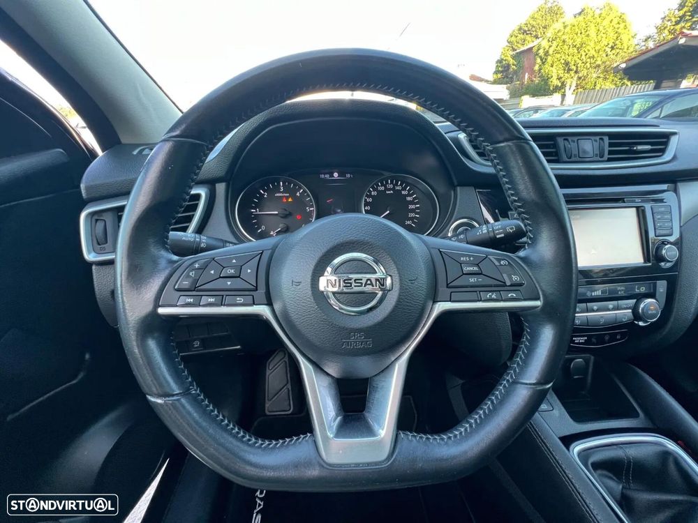 Nissan Qashqai 1.5 dCi N-Connecta J18+Led - 7