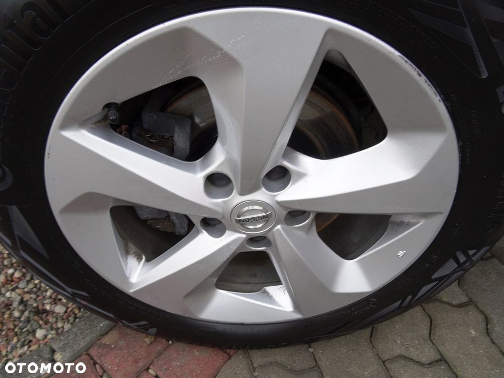 Nissan Qashqai 1.6 DCi N-Connecta - 25