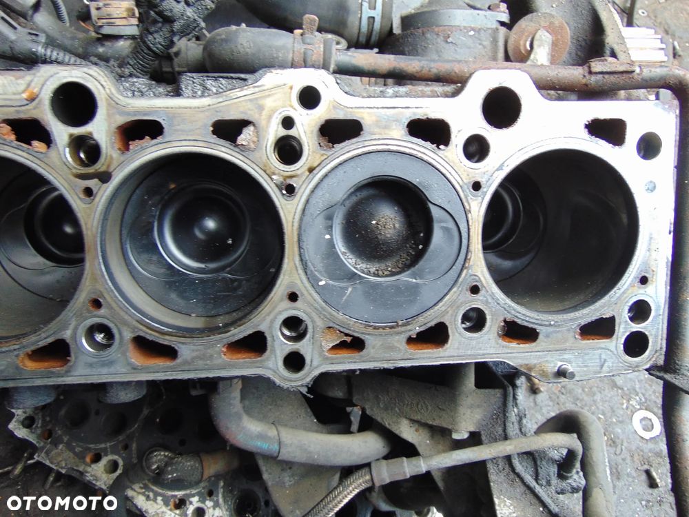 Dół silnika LT 35/28 2,5 tdi - 3