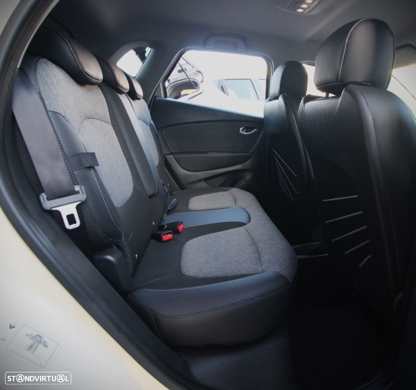 Renault Captur - 26