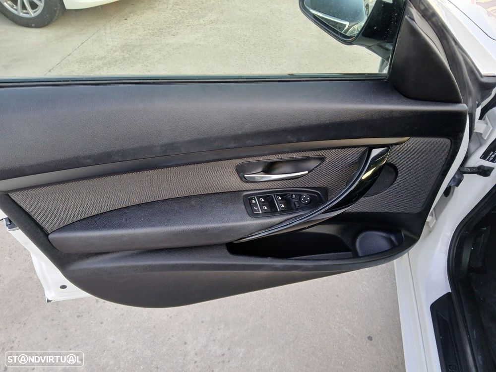 BMW 320 d Aut. - 15