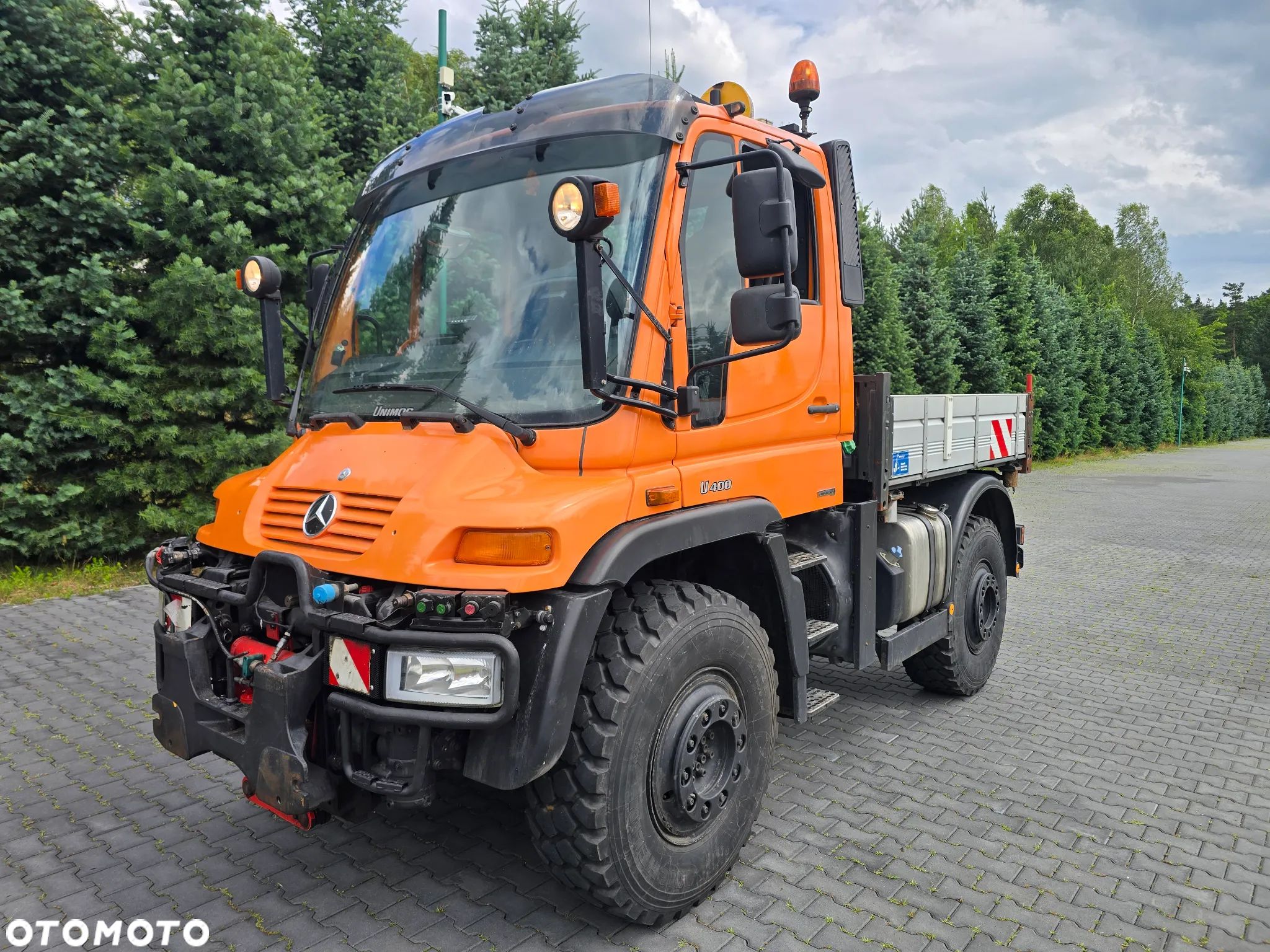 Unimog U400 - 1