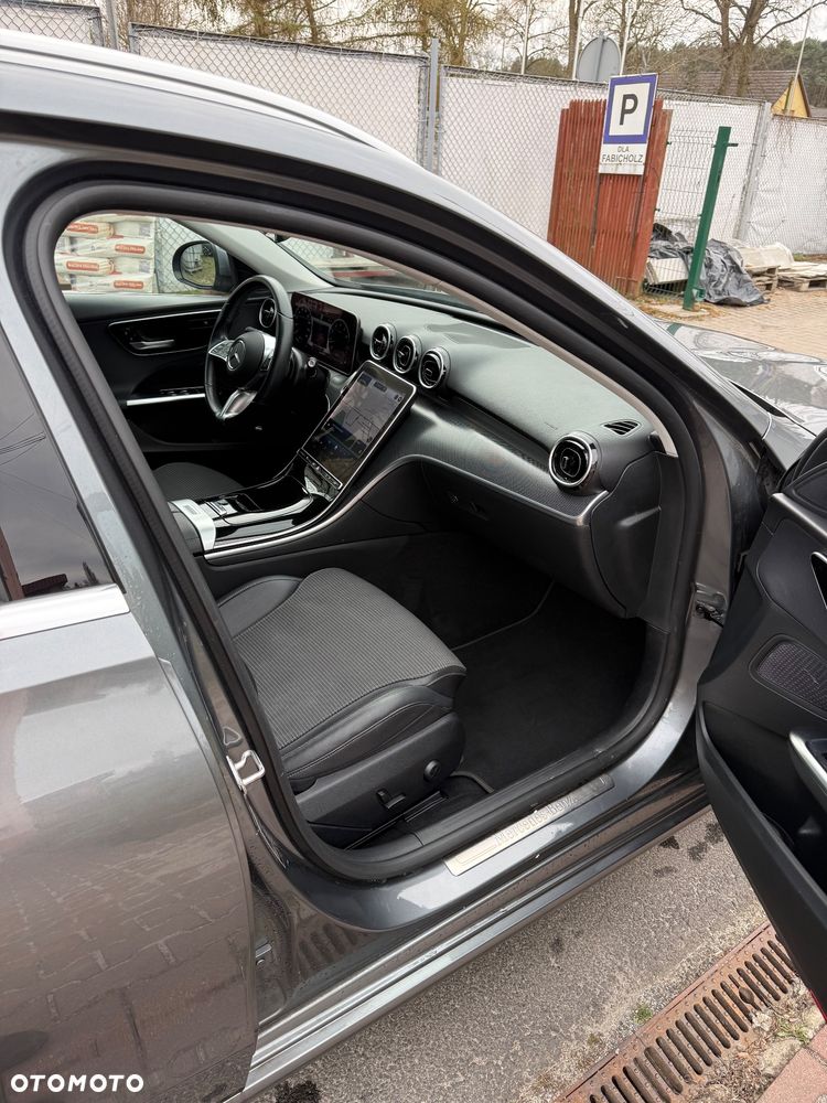 Mercedes-Benz Klasa C 200 4Matic 9G-TRONIC Avantgarde - 9