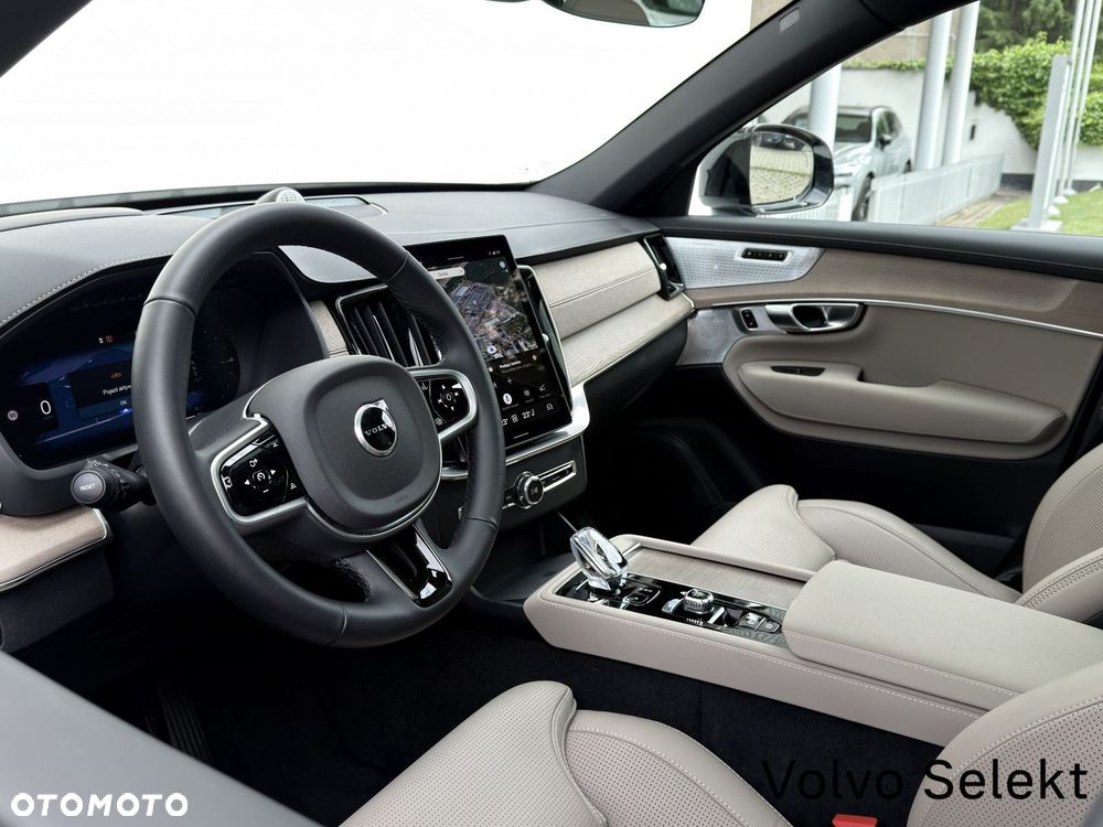 Volvo XC 90 - 25