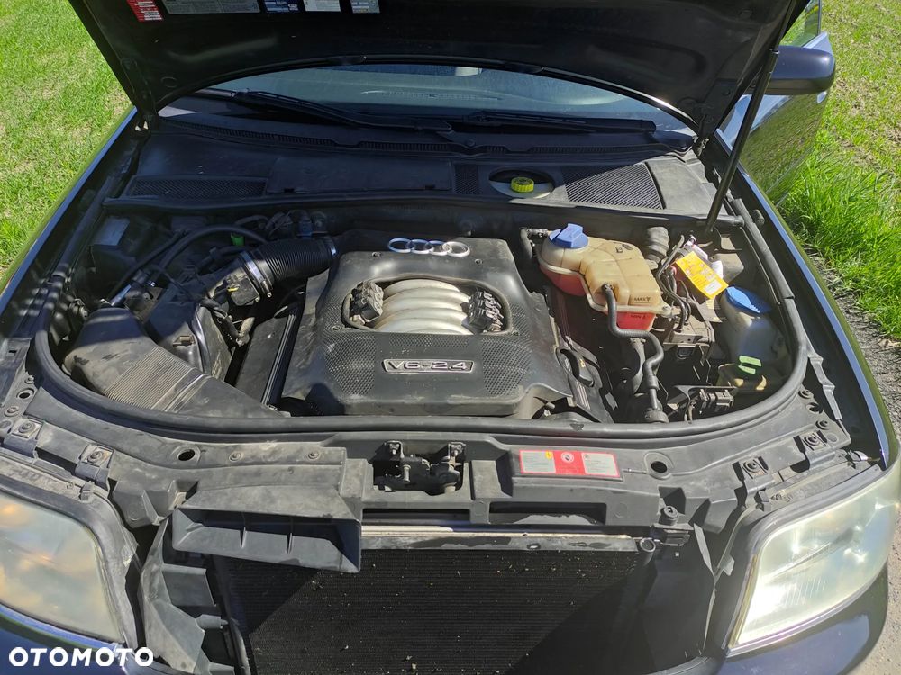 Audi A6 Avant 2.4 - 7