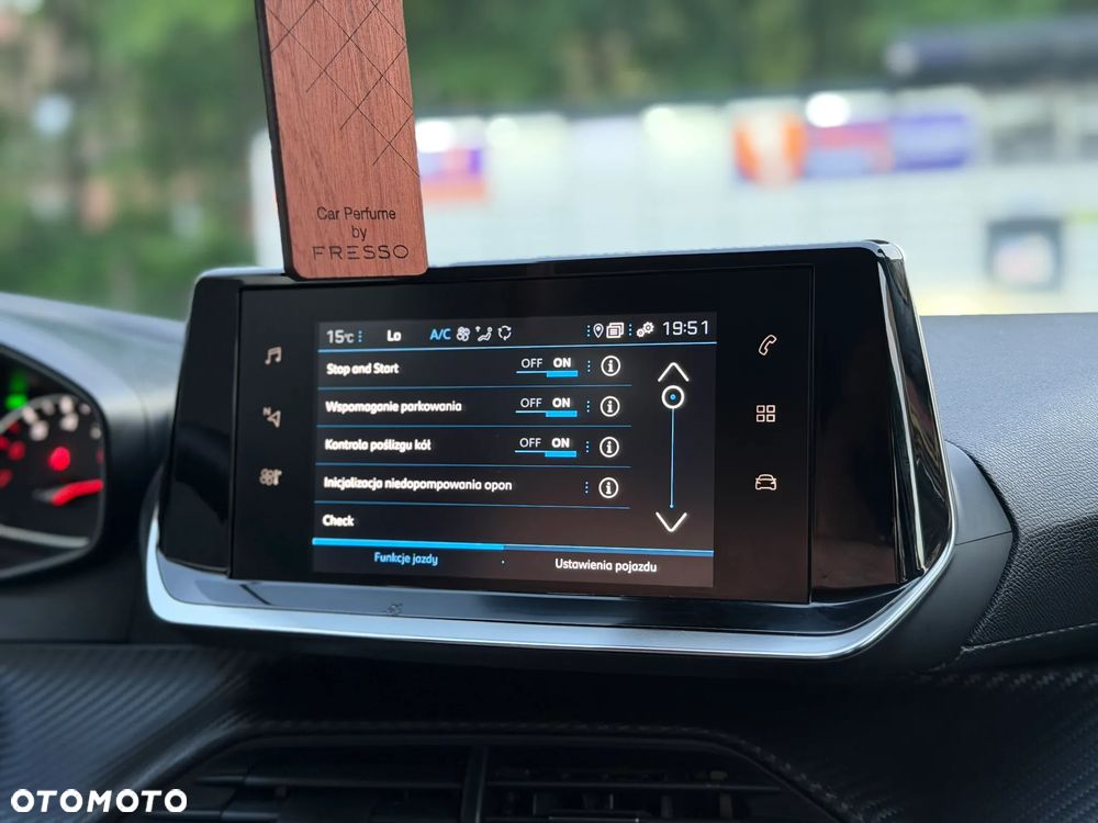 Peugeot 2008 PureTech 130 EAT8 Active - 37