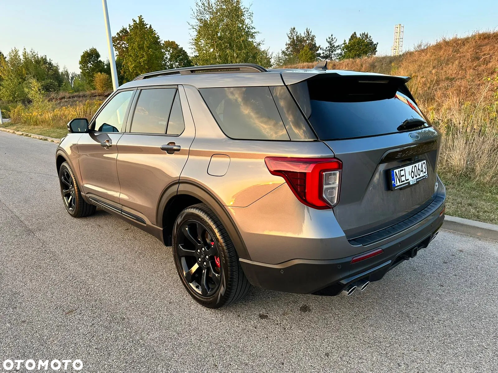 Ford Explorer - 3