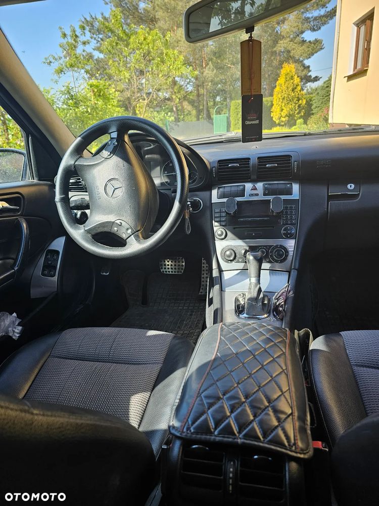Mercedes-Benz Klasa C 220 CDI Automatik Avantgarde DPF - 9