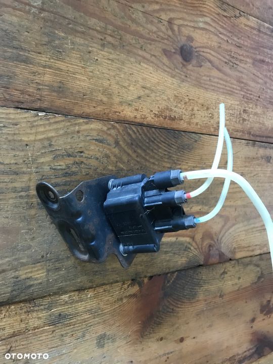 MERCEDES 212 kombi rozdzielacz airmatic igla - 1