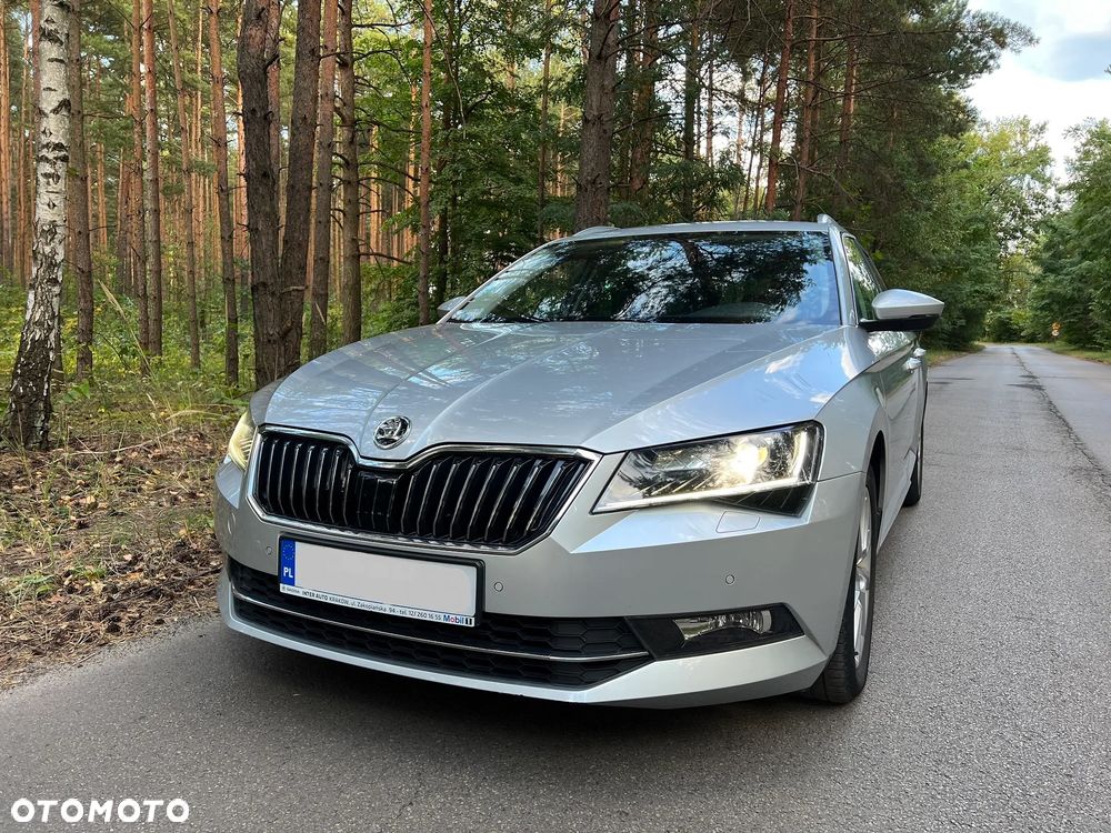 Skoda Superb 2.0 TDI Ambition - 9